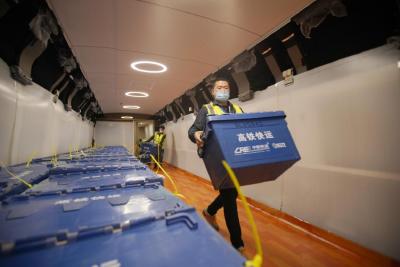 湖北首开高铁专列装运电商快件，你的“双十一”快递可能一站直达！