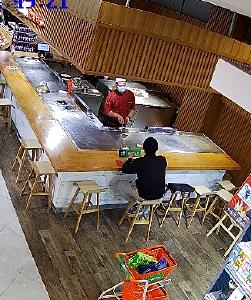 工作压力大，下班消夜突然泪奔 “100分”铁板烧温暖95后程序员