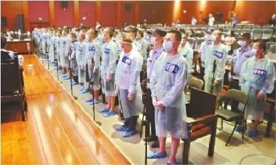 【区县新闻】疫情防控不放松，攻坚克难审大案：江夏区法院扫黑除恶按下加速键
