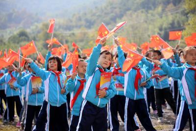江西大余：乡土教材进课堂 活用地方特色人文