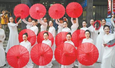 阿里巴巴华中总部落户武昌 万吨冷库蝶变新经济高地：武昌区加速产业升级 狠抓新旧动能转换