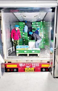 记者全程跟随首批接羊车队采访，见证中蒙两国浓浓友谊 蒙古国捐赠羊入汉记