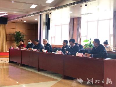 “天山来客”走亲戚——新疆博州党政代表团来鄂考察侧记