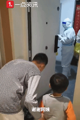 张大嘴！啊~~~