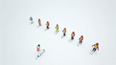 滑雪冬令营助推辽宁冰雪运动普及