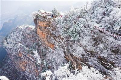 雪落秦岭 
