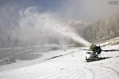 网红“人造雪”安全隐患大 含可燃物质可引火灾