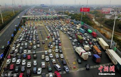 春节假期前四天全国道路交通安全形势平稳