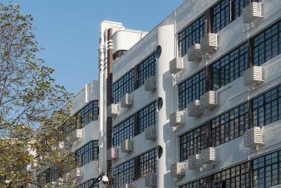 90岁淮海大楼修旧如故，“黄金钝角”将成上海新地标