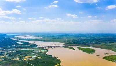长江流域水土流失面积强度双下降