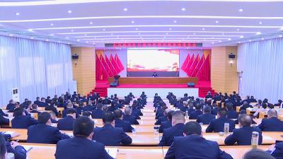 全市政法系统英模事迹报告会举行