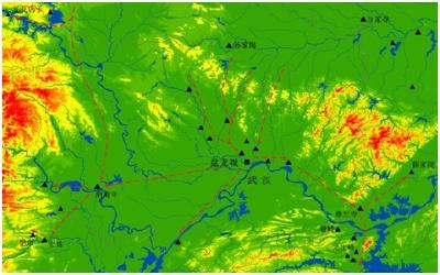 三星堆刚出土的尊和盘龙城的罍器型相似 三星堆和盘龙城通过长江有着紧密联系