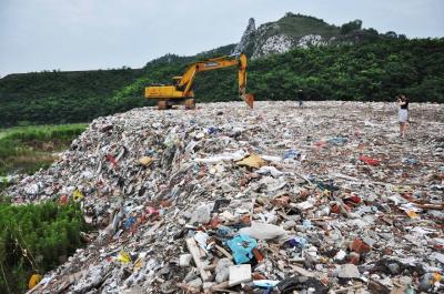 垃圾堆里“淘金”：厨余垃圾短时间内成了有机肥