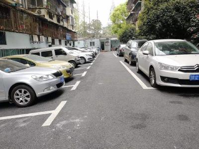 “破题”停车难，上海两小区鼓励业主参与自治共治