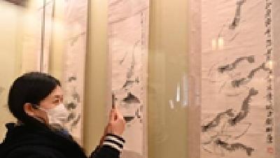 沈阳故宫展出齐白石书画 展现大师画风变化历程