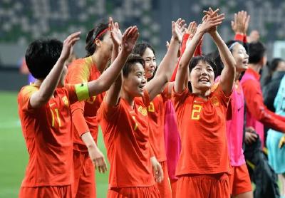 中国女足为什么行？这段视频首次曝光！