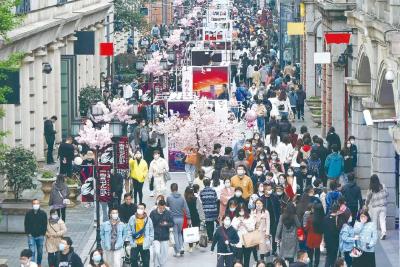 江城春意浓：武汉解封一周年