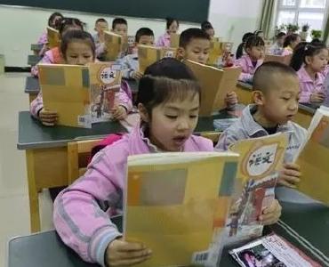 加强未成年人学校保护，从规范师生关系开始
