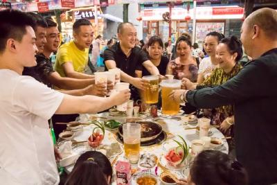“火锅+啤酒”才是标配 重庆啤酒提前步入销售旺季 公司称暂无提价计划