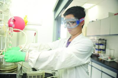 我科学家在国际上首次实现人工合成淀粉