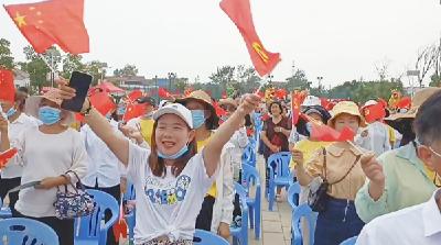 “神十二”返回舱安全着陆，聂海胜的家乡沸腾了！