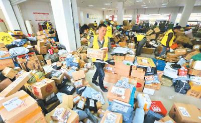 多家快递企业宣布派件费上调 快递员直接受益