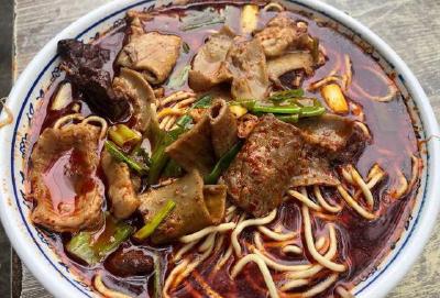 聂海胜弟弟学做牛肉面，等哥哥回家！