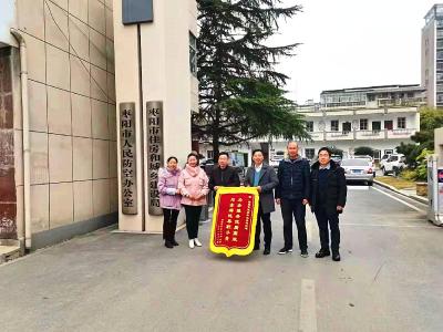 市住建局：上门服务为企业排忧解难