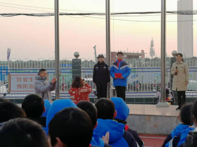 枣阳市实验中学武子彧： 拾金不昧好少年