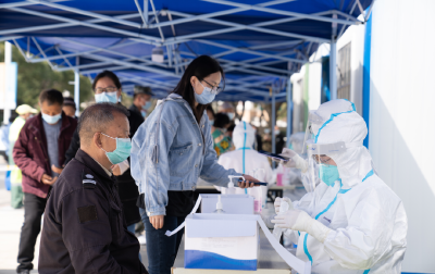 我国新冠疫苗安全有效——国务院联防联控机制回答疫苗接种有关问题