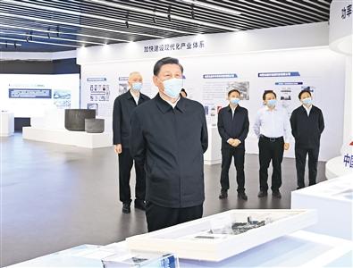 习近平在内蒙古考察时强调 把握战略定位坚持绿色发展 奋力书写中国式现代化内蒙古新篇章 蔡奇陪同考察