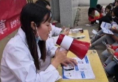 杨垱镇中心卫生院开展预防结核病宣传活动