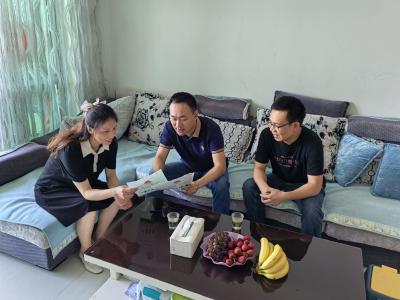 枣阳市税务局开展“清风传家门  话廉面对面”廉洁家访活动