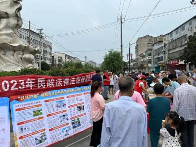 吴店镇开展民政法律法规政策宣传活动