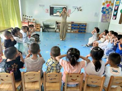 枣阳市第四幼儿园开展近视防控宣传教育月活动
