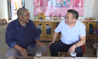 V视 | 檀耀军到环城街道走访慰问老党员和困难党员