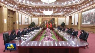 习近平同津巴布韦总统姆南加古瓦会谈