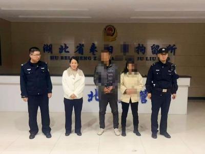 情侣盗窃电动车，双双落网！