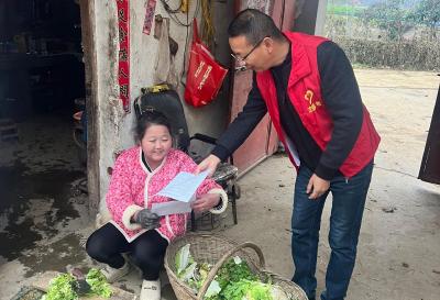 鹿头镇：敲门入户“讲安全”  消除隐患“保平安”