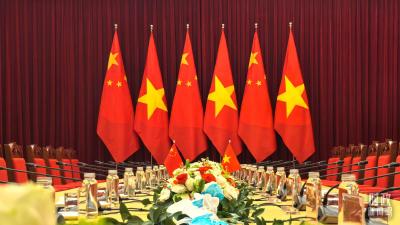 时政新闻眼丨习近平访问越南，共同擘画中越命运共同体建设新蓝图