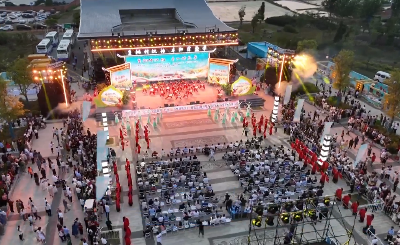 V视 | 熊集镇：“皇桃”采摘季吸引近万名游客