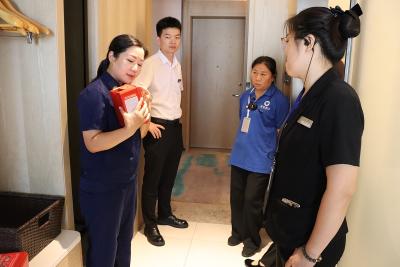 消防培训进酒店 员工齐学“御火术”