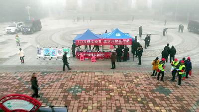 【视频】全国交通安全日 浠水县交警大队开展多种形式交通安全宣传活动