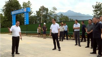 付宇主持召开绿杨乡白莲河流域综合治理整治工作推进会