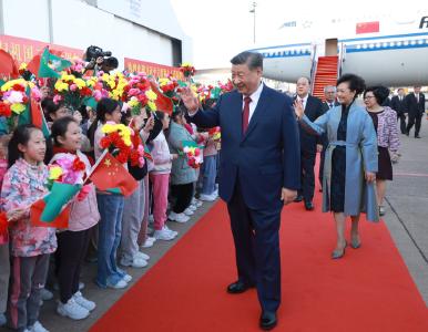 习近平抵达澳门 将出席庆祝澳门回归祖国25周年大会