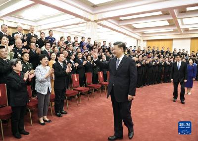 习近平会见第八届全国道德模范及提名奖获得者 王沪宁参加会见并在座谈会上讲话