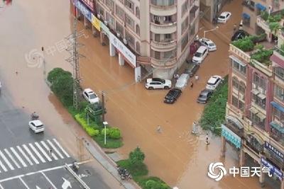 今年来最强高温天气过程来袭 华南等地强降雨不断 