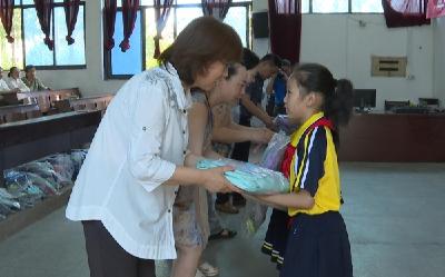 【下基层察民情解民忧暖民心】实验小学：师生手拉手圆梦微心愿