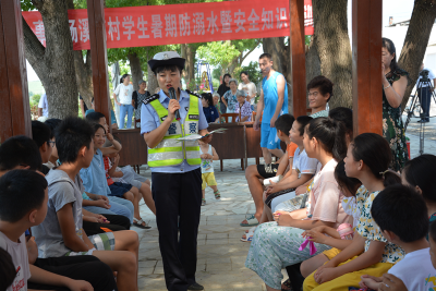  【下基层察民情解民忧暖民心】宜城多部门联合开展安全知识进乡村活动