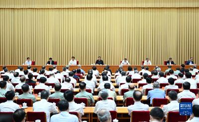 习近平在省部级主要领导干部“学习习近平总书记重要讲话精神，迎接党的二十大”专题研讨班上发表重要讲话强调 高举中国特色社会主义伟大旗帜 奋力谱写全面建设社会主义现代化国家崭新篇章